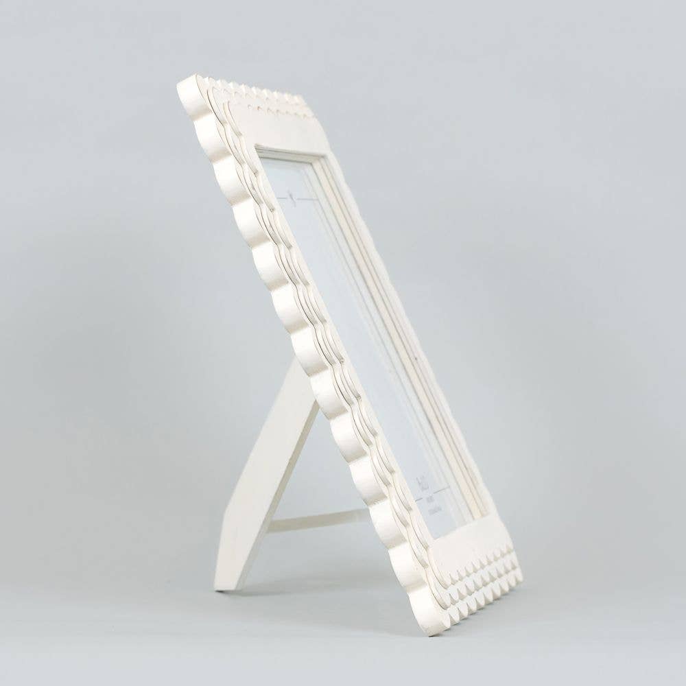 8X10 White Wood Scallop Photo Frame
