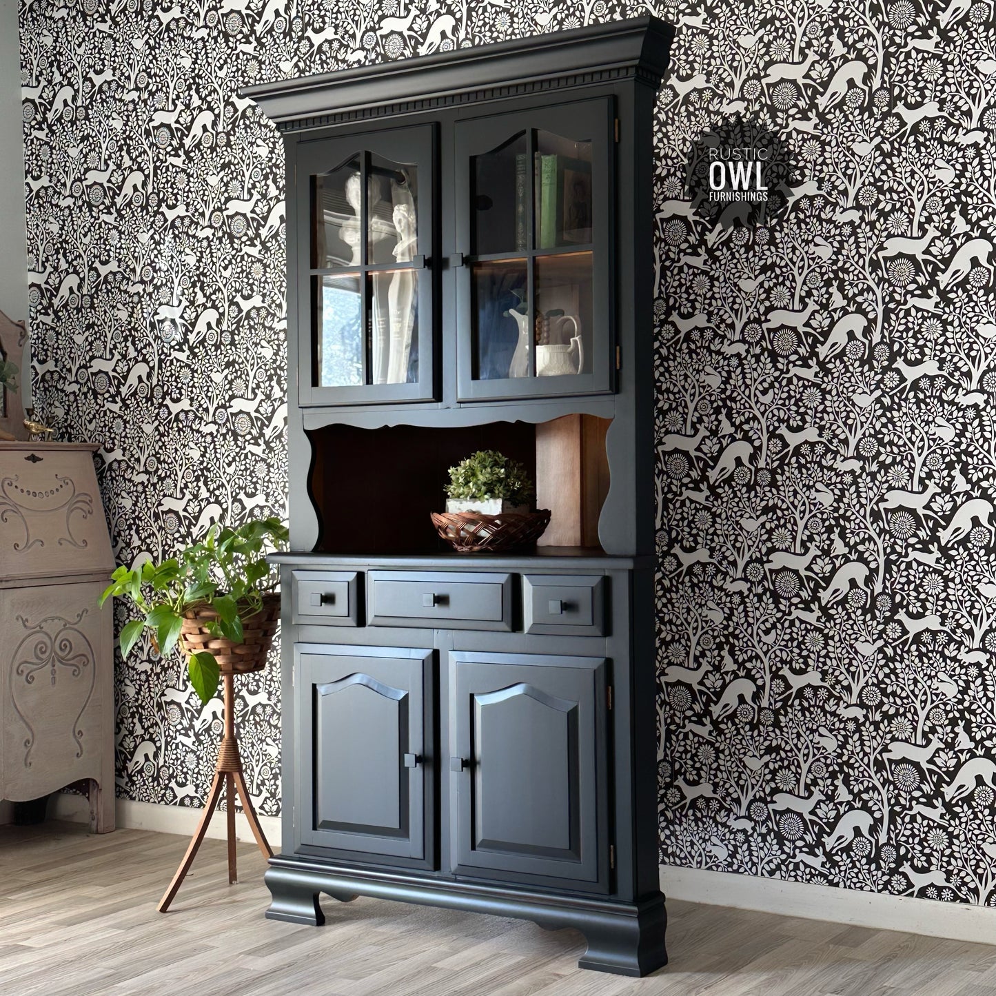 Black Corner Hutch