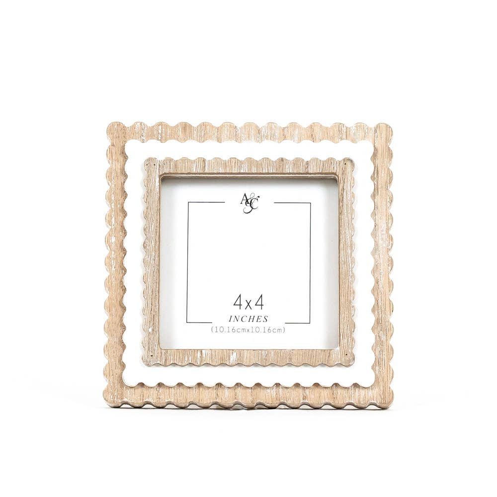 4X4 Natural/White Wood Scallop Photo Frame