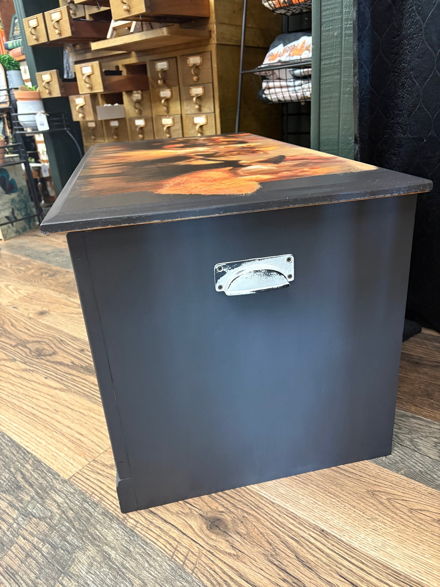 Hocus Pocus Chest