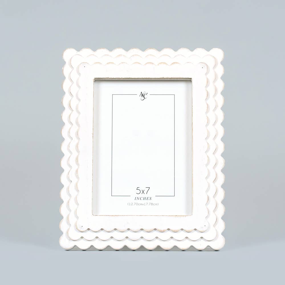 5X7 White Wood Scallop Photo Frame