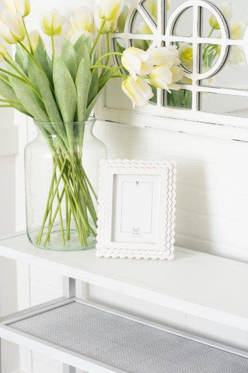 5X7 White Wood Scallop Photo Frame