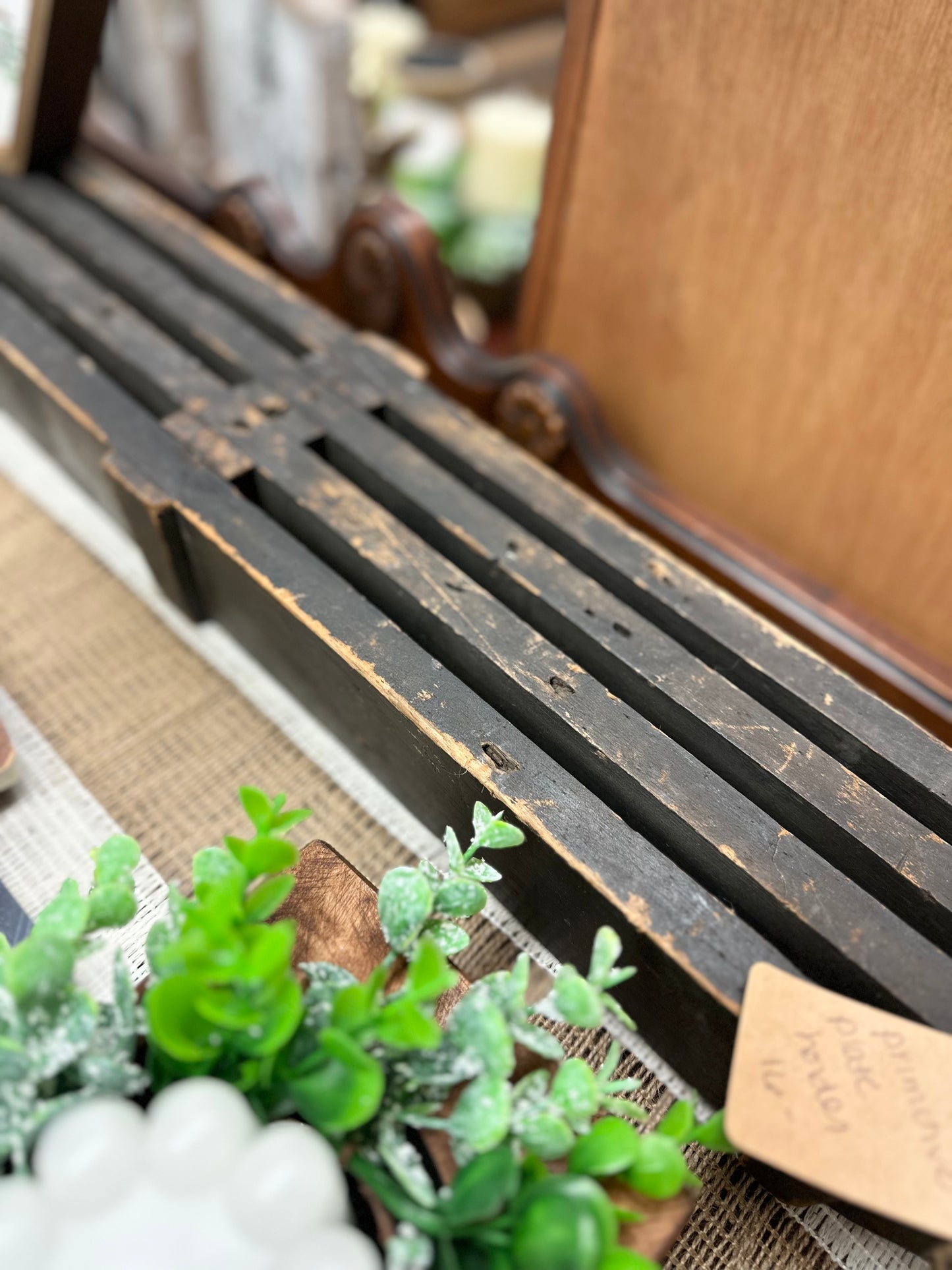 Primitive Plate Holder