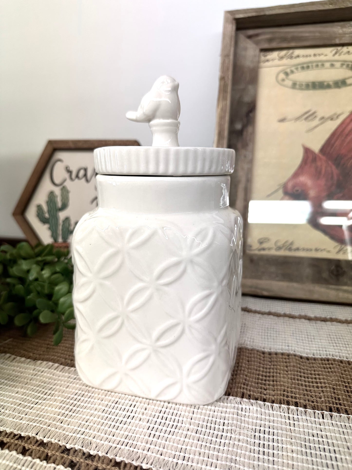 Bird Canister