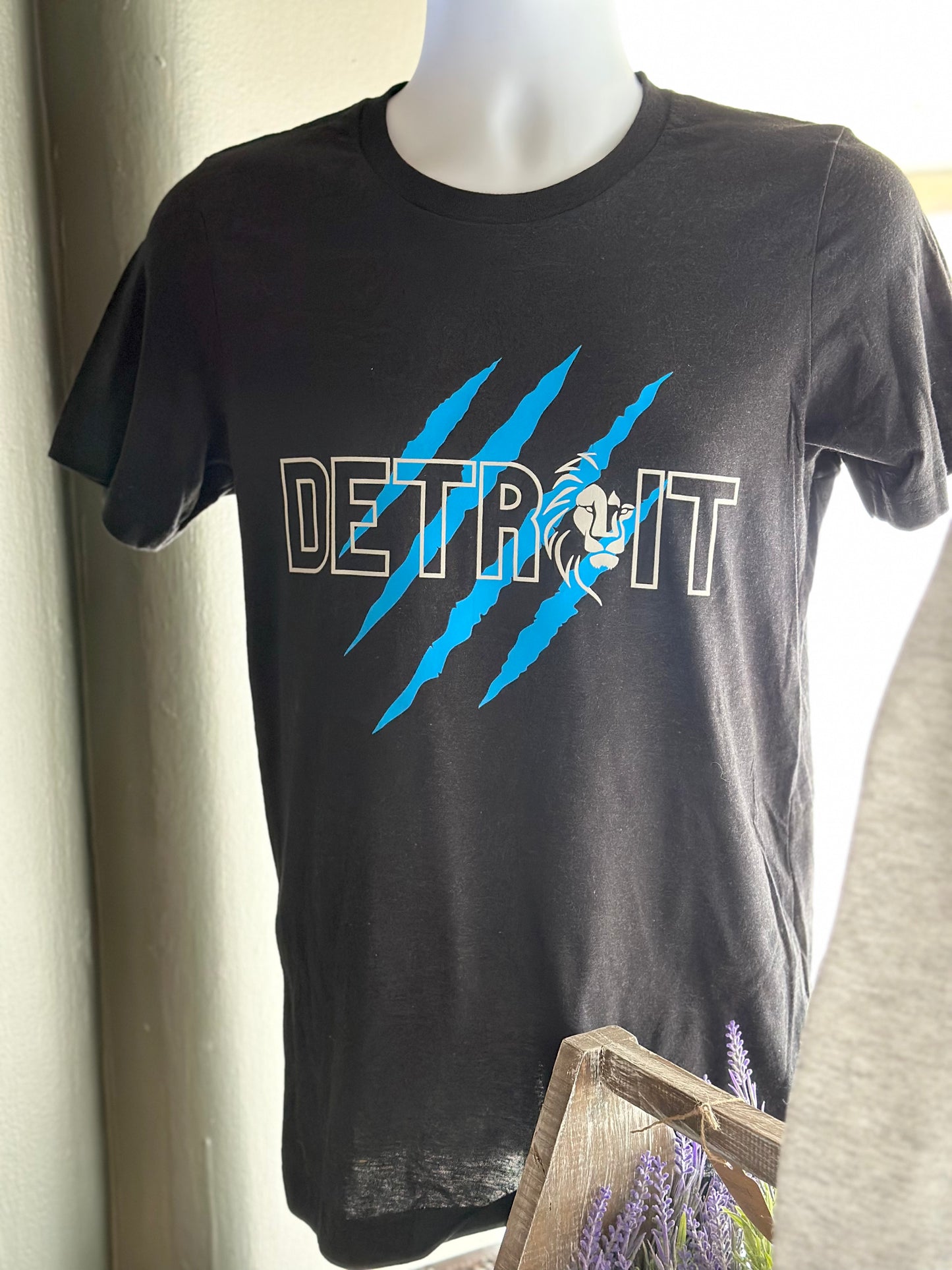 Detroit Slash Tee