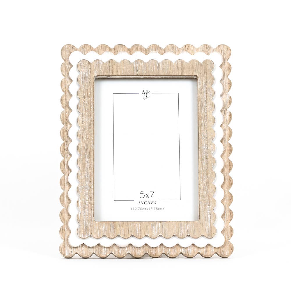 5X7 Natural/White Wood Scallop Photo Frame