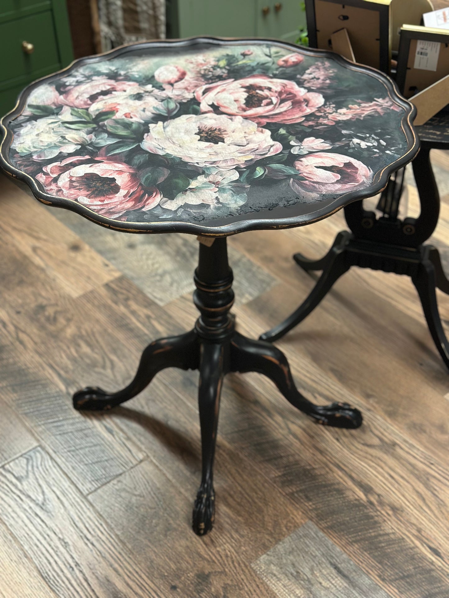 Floral Pedestal Table