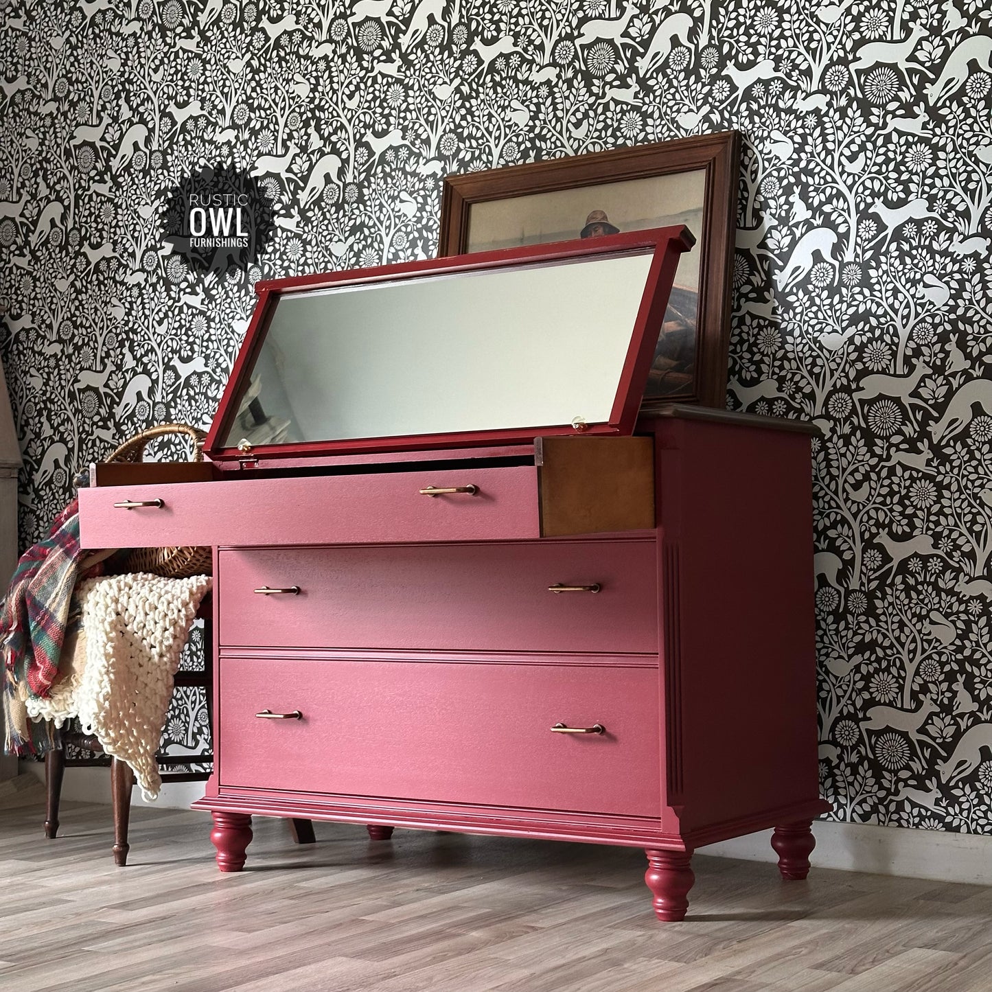 Cavalier Dress away Dresser