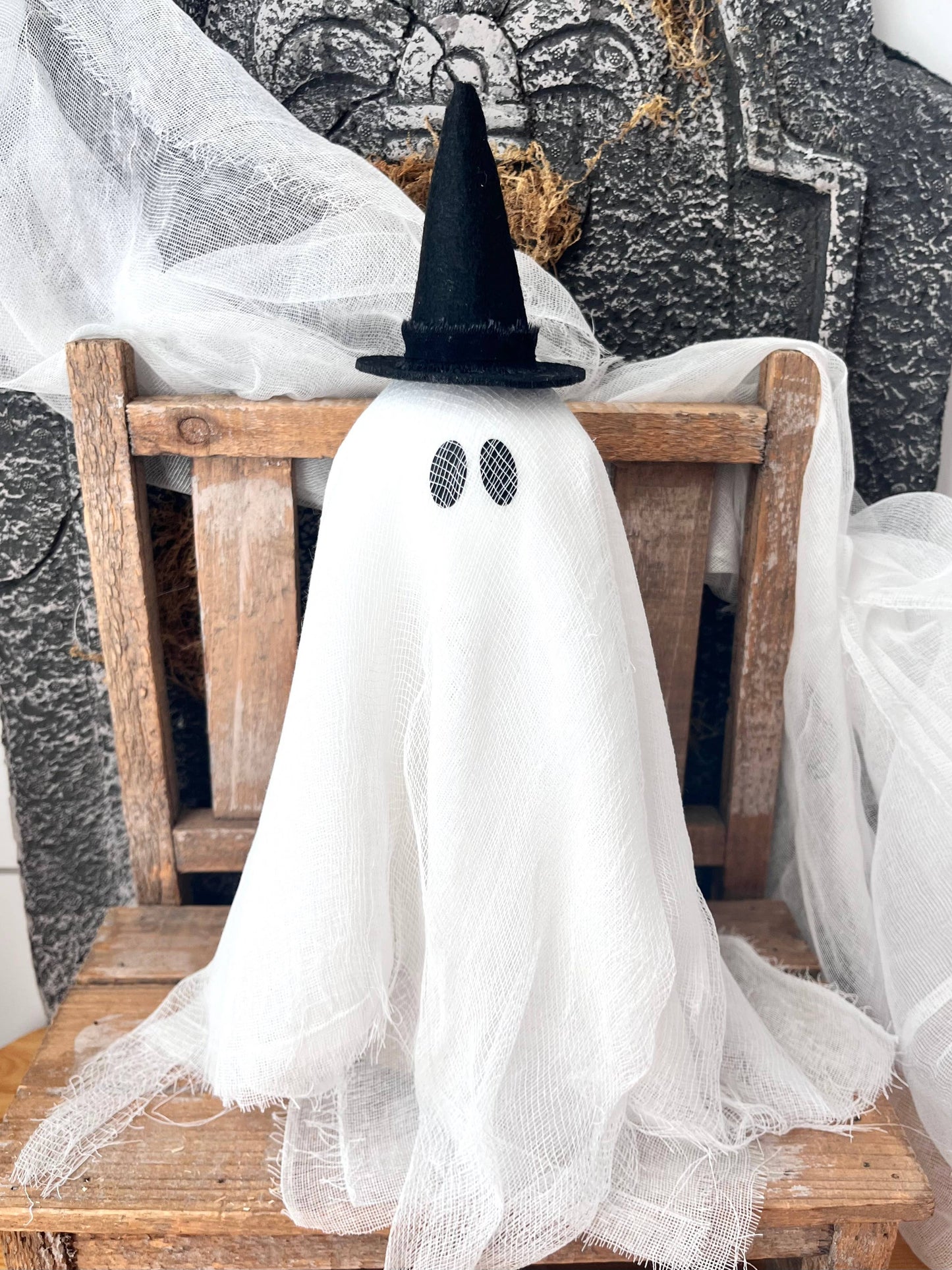 Primitive 13" Ghost w/ Witch Hat