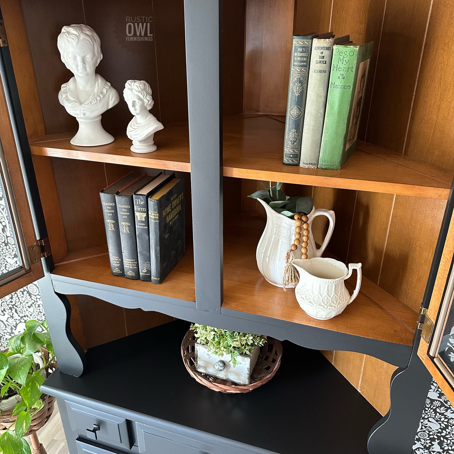 Black Corner Hutch
