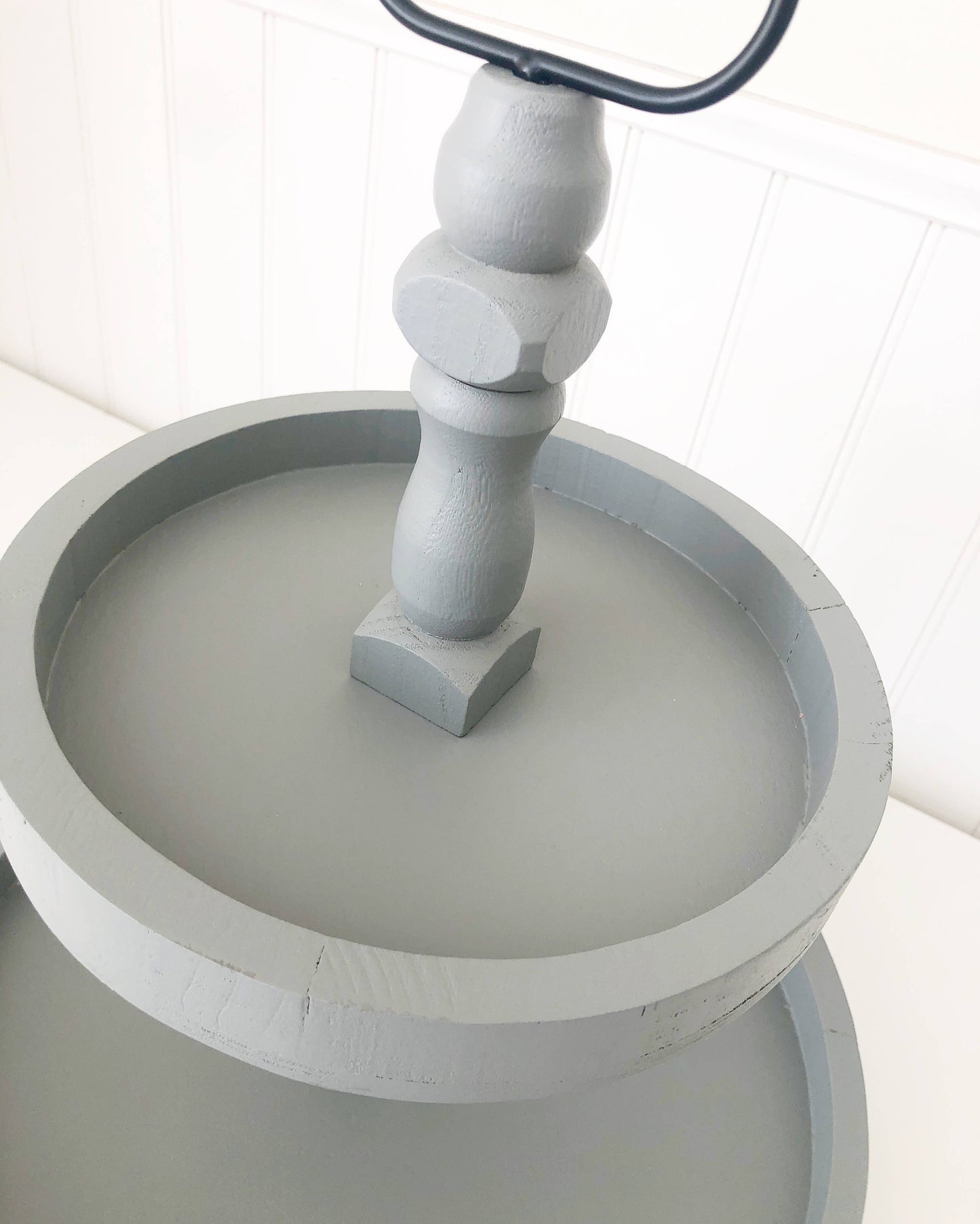 Tiered Tray - Farmhouse Gray Round 15"