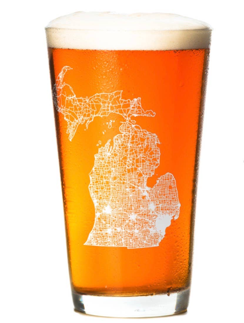 Detailed Michigan Map Pint Glass