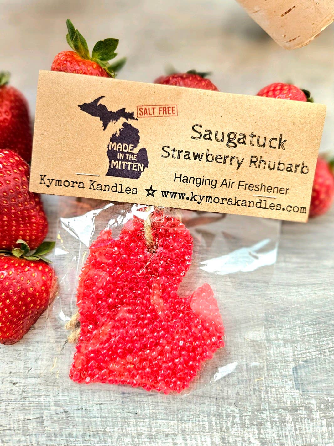 Hanging Air Freshener - Saugatuck Strawberry Rhubarb