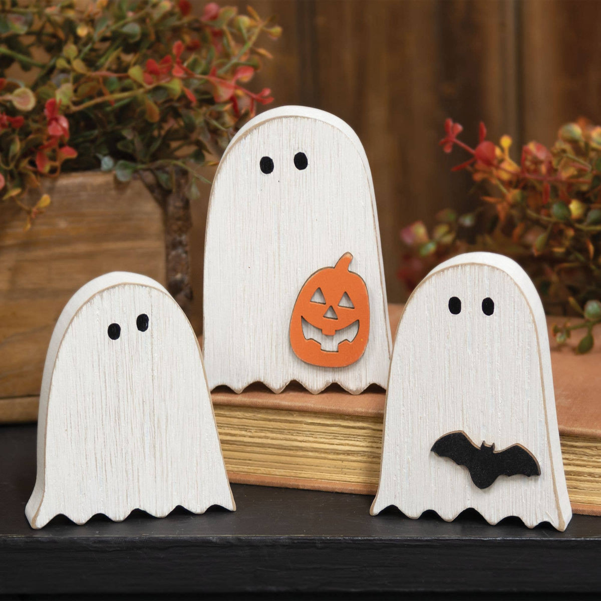 3/Set, Distressed Wooden Ghost & Friend Sitters