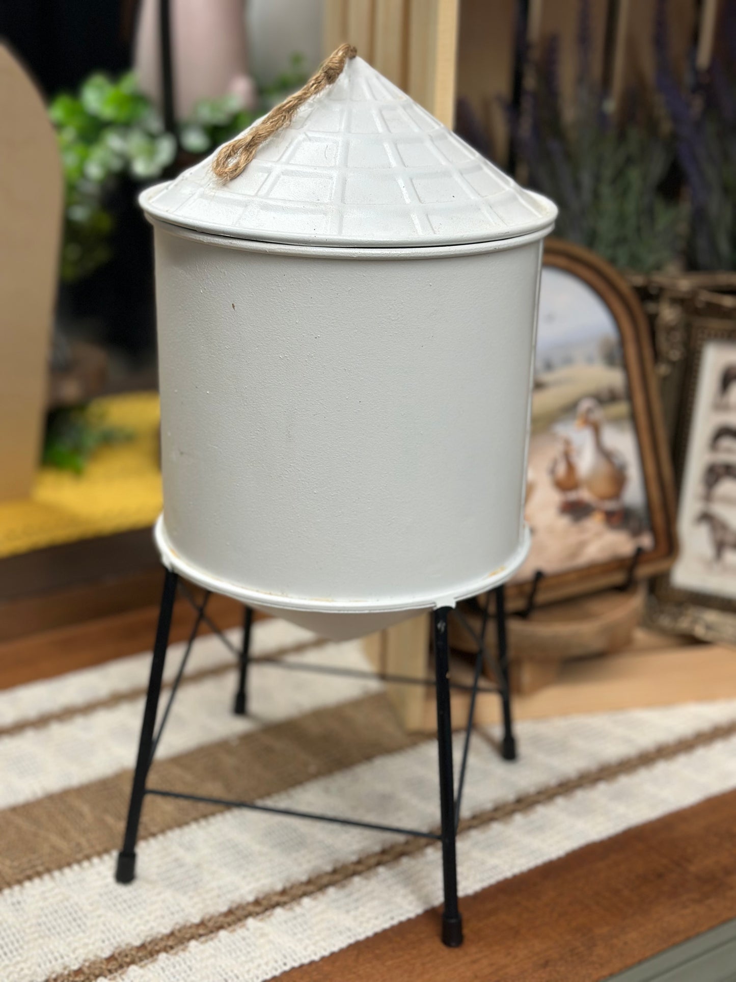 Farmhouse Water Tower Decor