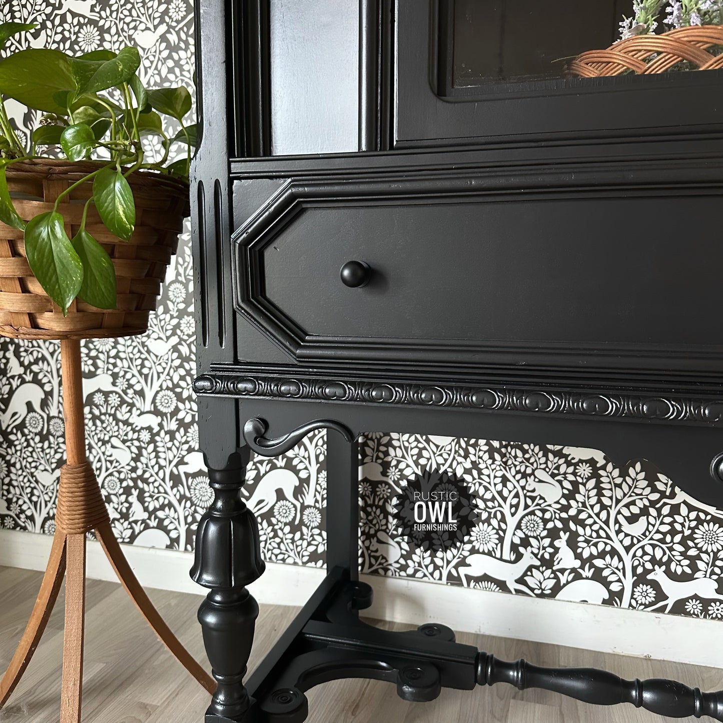 Robbins Furniture China Cabinet