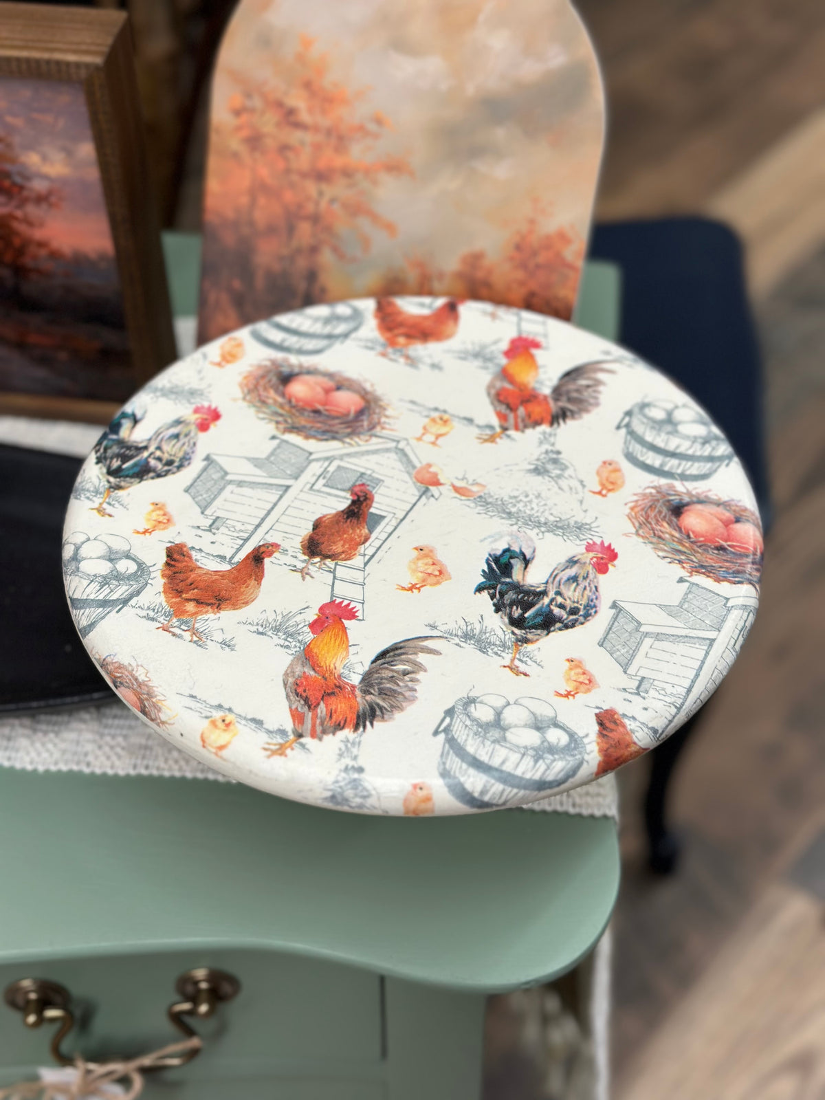 Chicken Pedestal