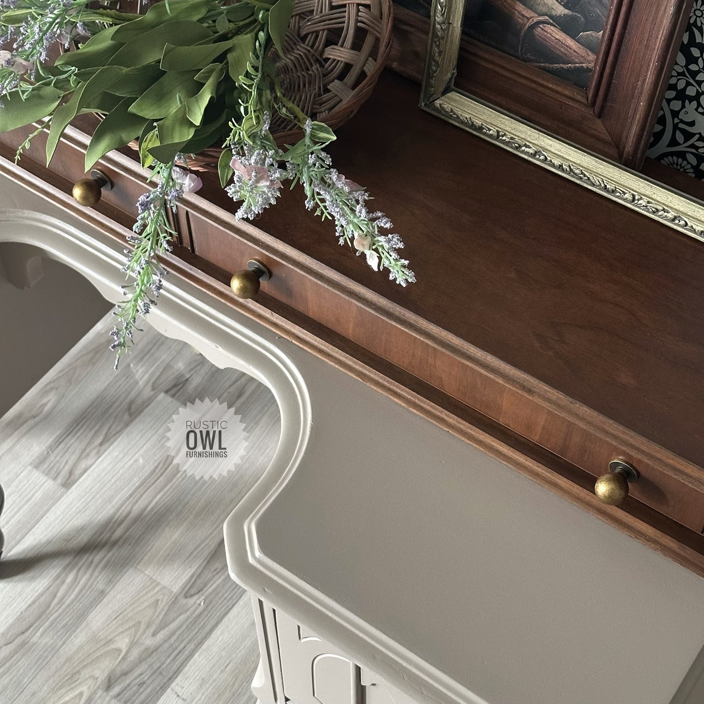 Vintage Vanity Table