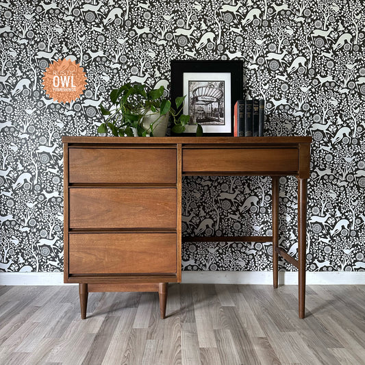 Broyhill Pacemaker MCM Desk