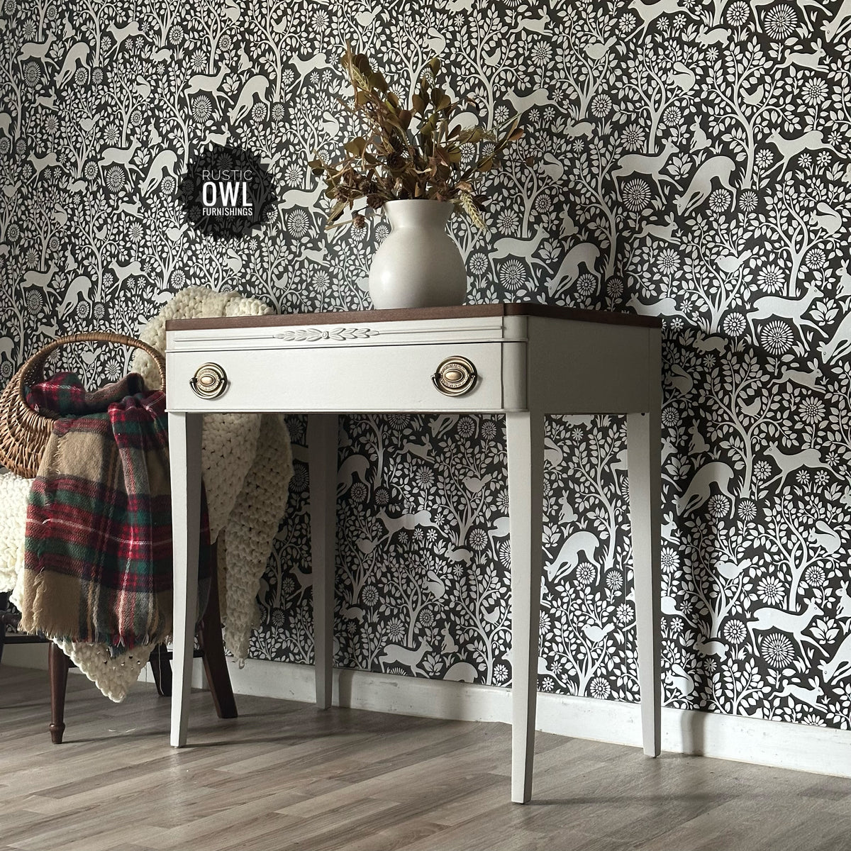 Mengel Hepplewhite Desk/Entry Table