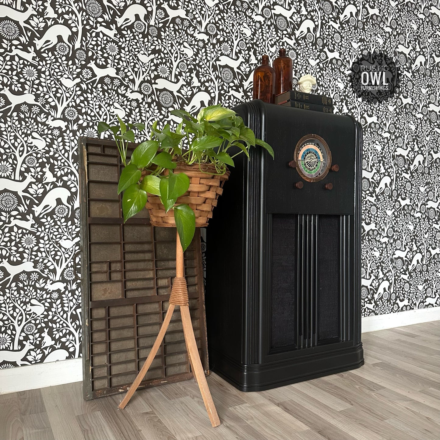 Vintage Truetone Radio