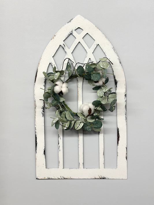 Metal Arch w/ Wreath