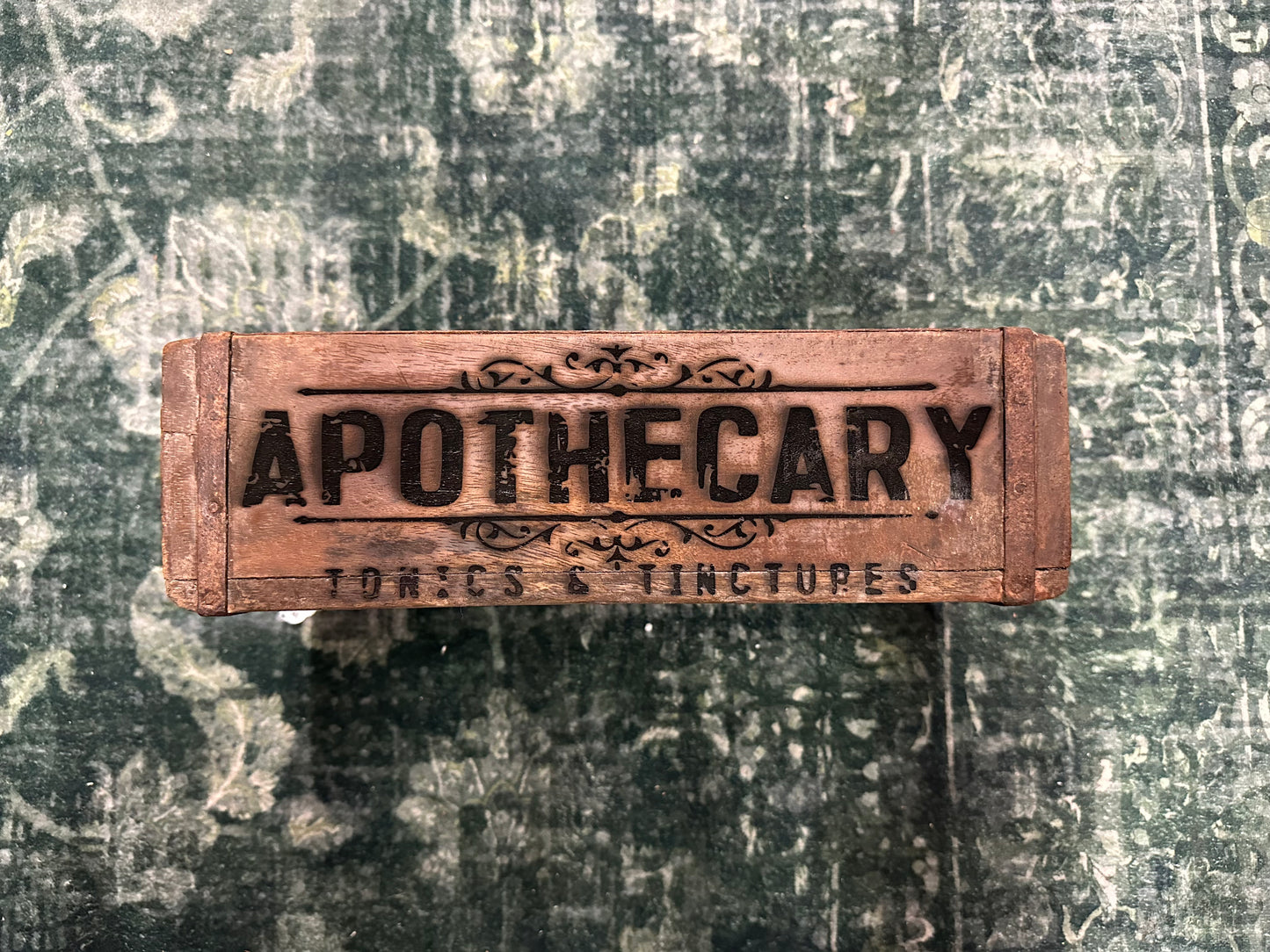 Antique Brick Mold Decor