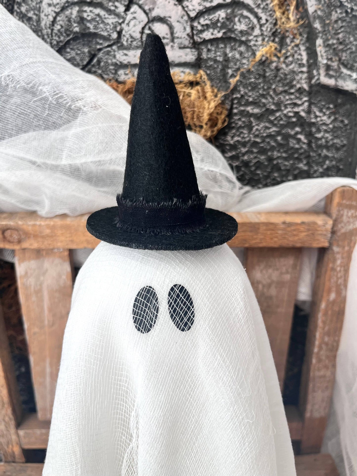 Primitive 13" Ghost w/ Witch Hat