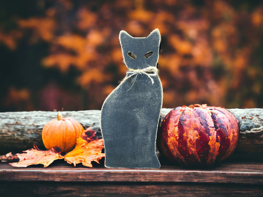 Primitive Wood Black Cat Sitter