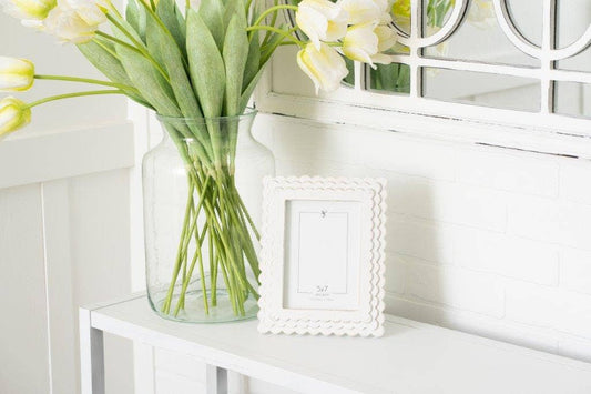 5X7 White Wood Scallop Photo Frame
